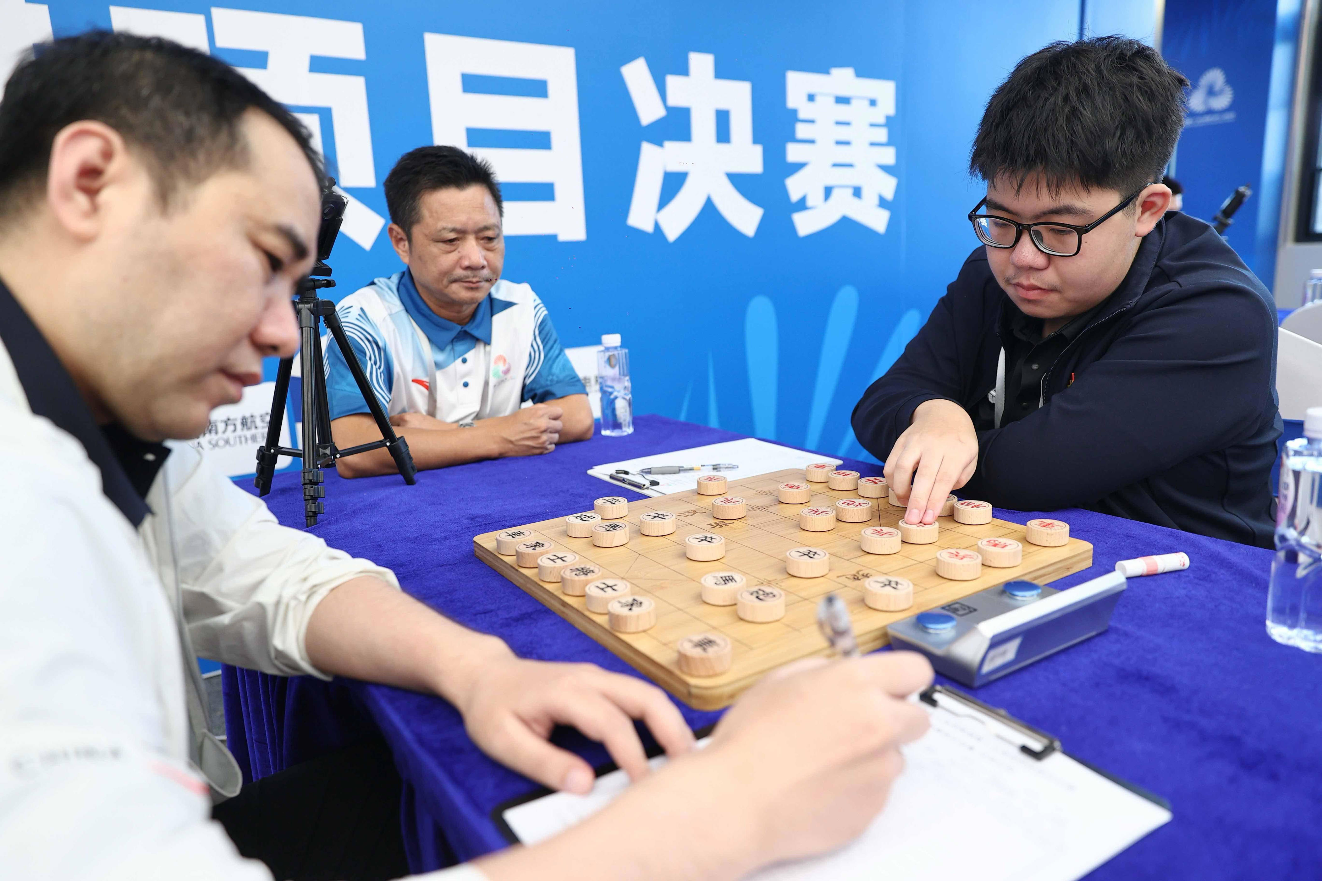 解决了除对, 轻易失分, 决赛