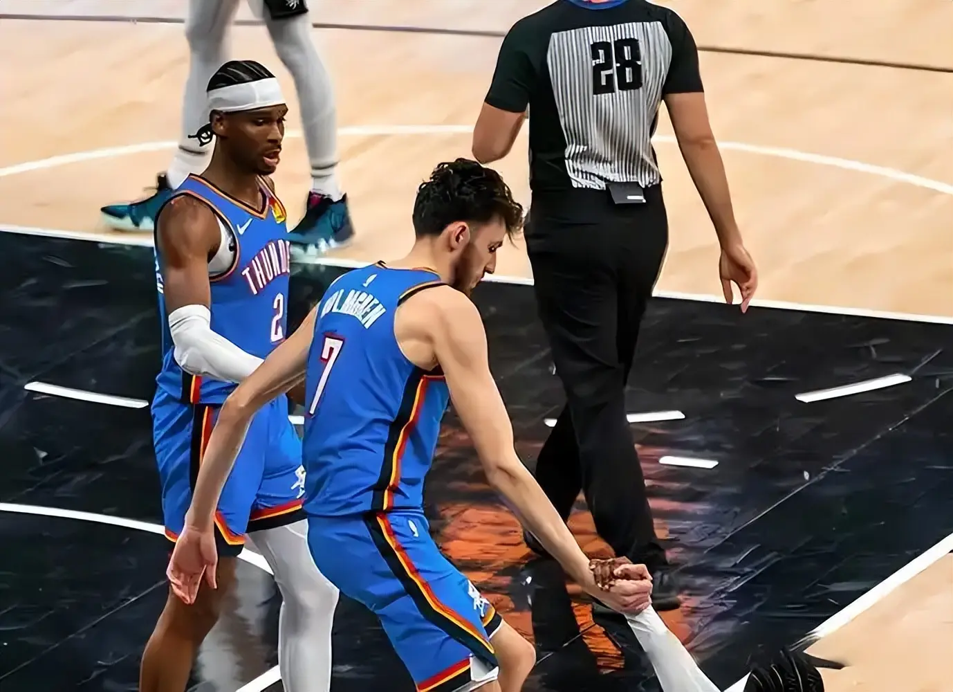 以前他就靠 以前他就靠