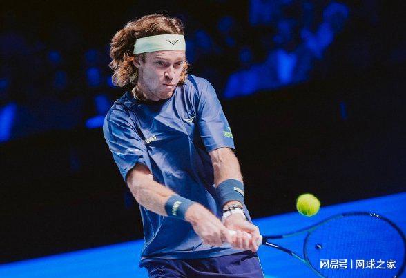 ue, 亚球王德约, 术细节